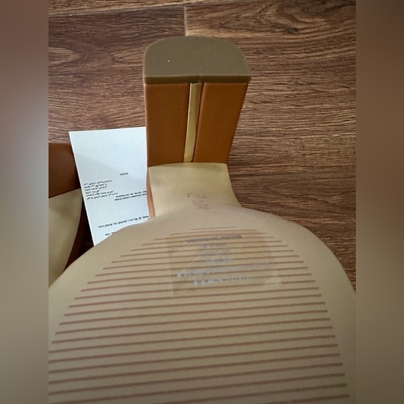 The Drop high heels - Picture 5 of 9